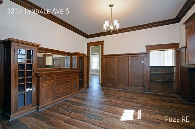 Building Photo - 3237 Lyndale Ave S