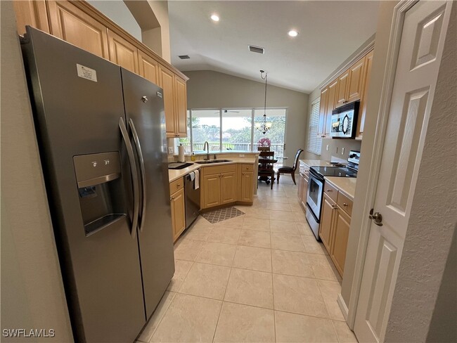 Building Photo - 6809 Ascot Dr
