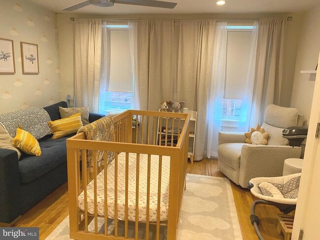 Building Photo - 1221 S Warnock St