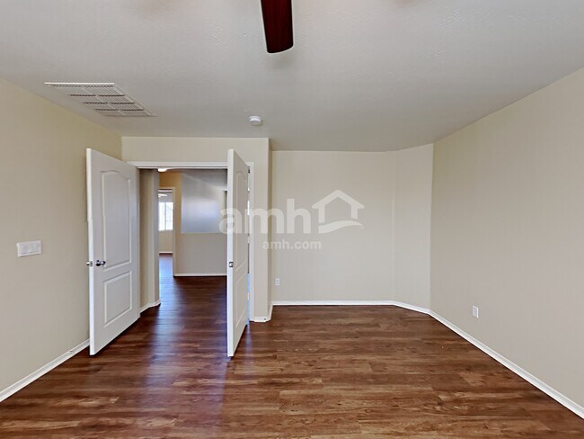 Building Photo - 7719 S 69th Lane