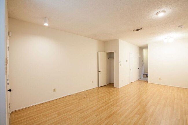 Building Photo - 5000 Cedar Springs Rd