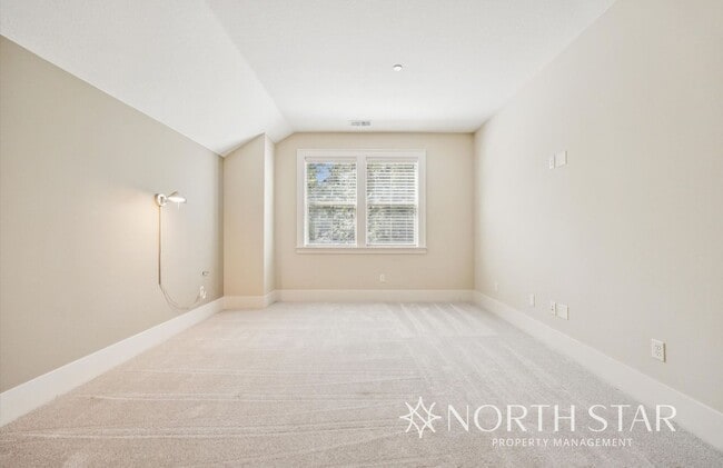 Building Photo - Stunning Renaissance at Peterkort Woods To...