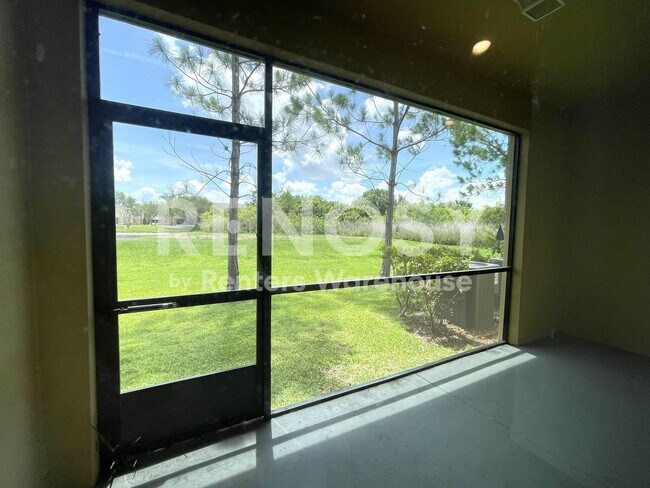 Building Photo - 12942 Utopia Gdns Wy