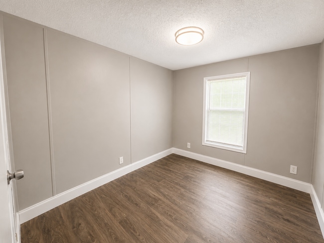Building Photo - Freshly Mobile Home in Quiet Community