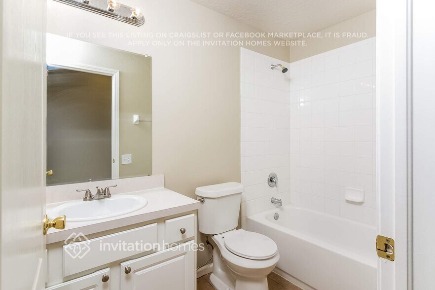 Building Photo - 11581 Misty Isle Ln