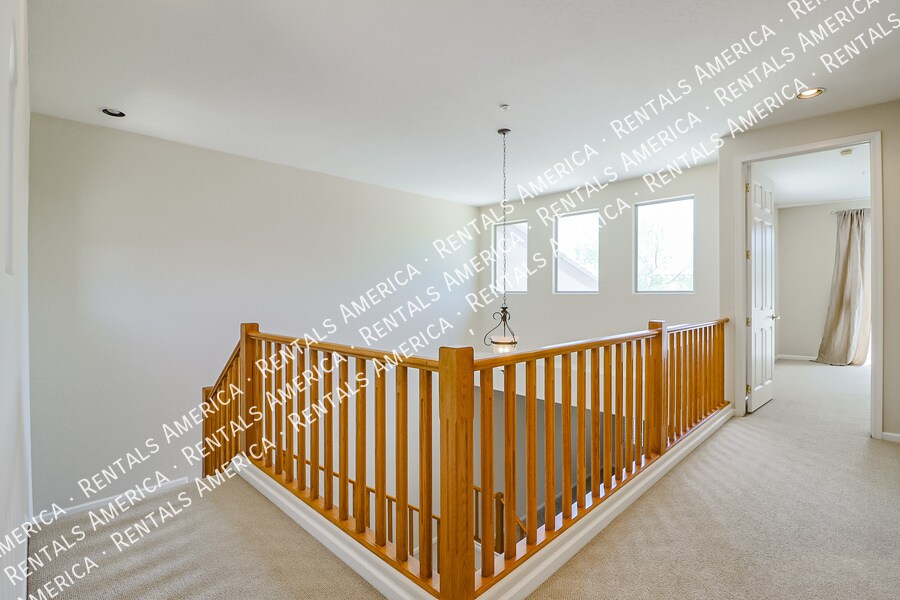 Building Photo - 20802 N Grayhawk Dr