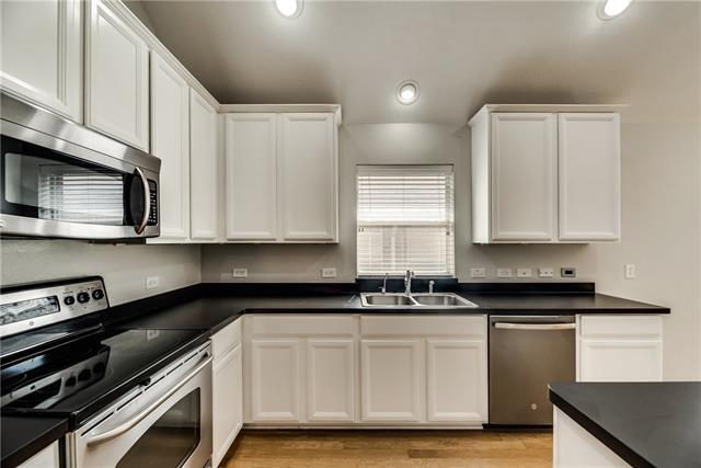 Building Photo - 5024 Escambia Terrace