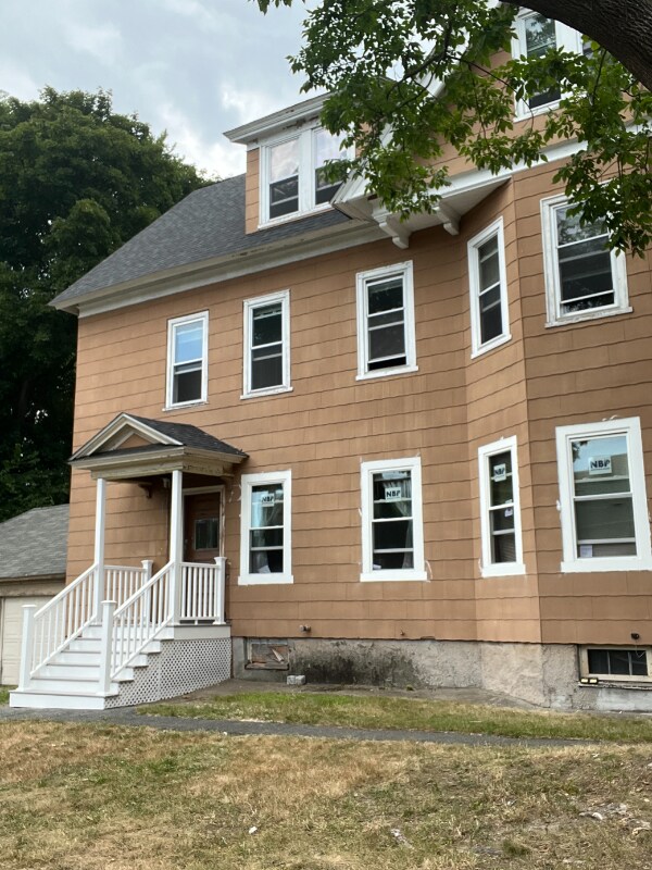 Building Photo - 9 Holland Rd