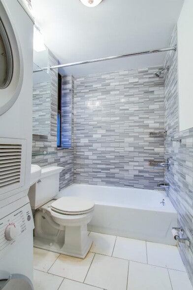 Building Photo - 336 E 18th St