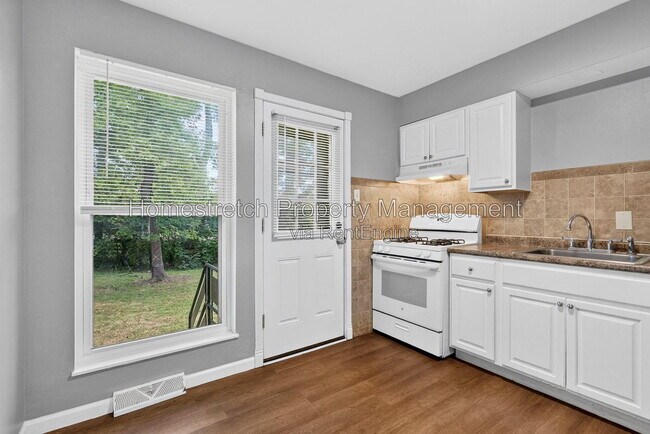 Building Photo - 9991 Fox Hall Ct