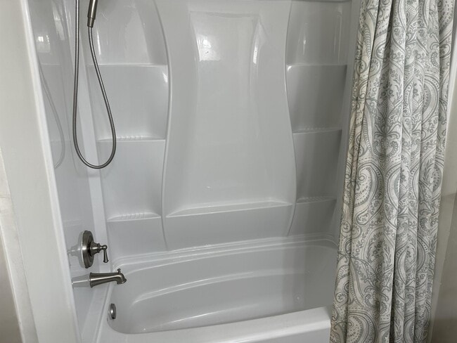 Building Photo - 4641 Due W Rd NW