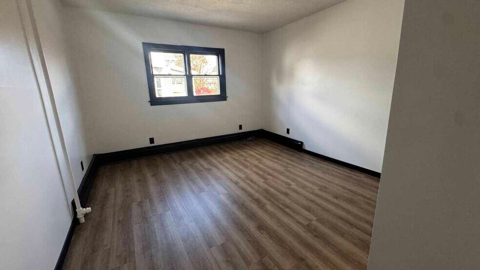 Building Photo - 1 Union St