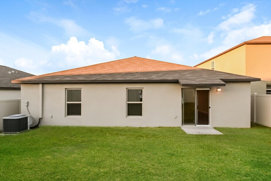 Building Photo - 10009 Rose Petal Pl