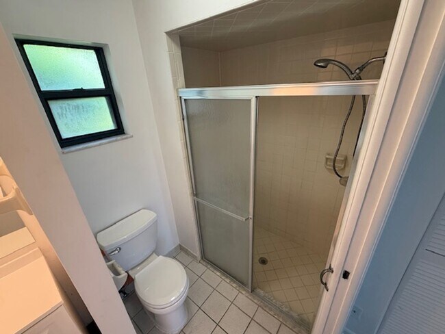 Building Photo - 150 Limewood Pl