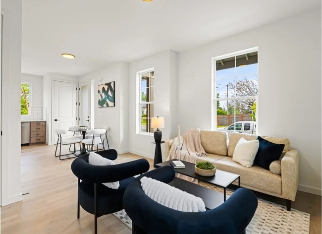 Building Photo - St. Johns New Build - Bright and Spacious End Unit 2 Bedroom with A/C, Washer/Dryer and Private P...