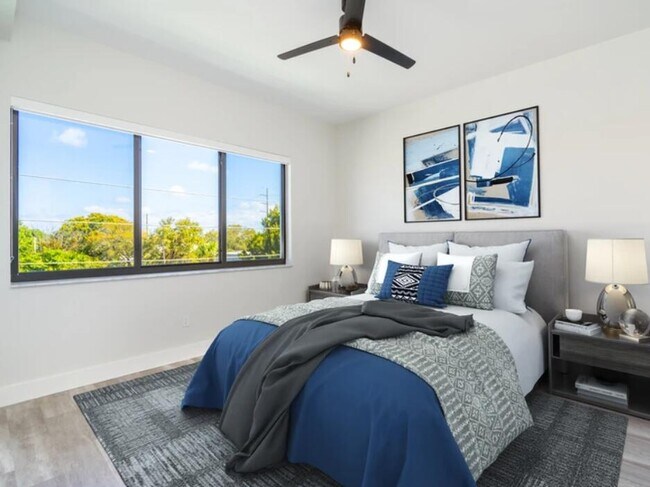 Building Photo - 1301 Alpha St