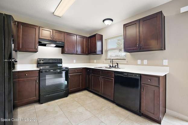 Building Photo - 14848 SW 47th Ct