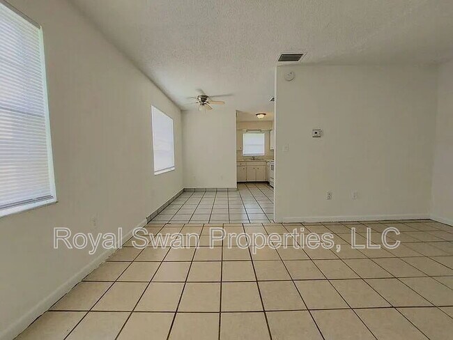 Building Photo - 1233 W Highland St