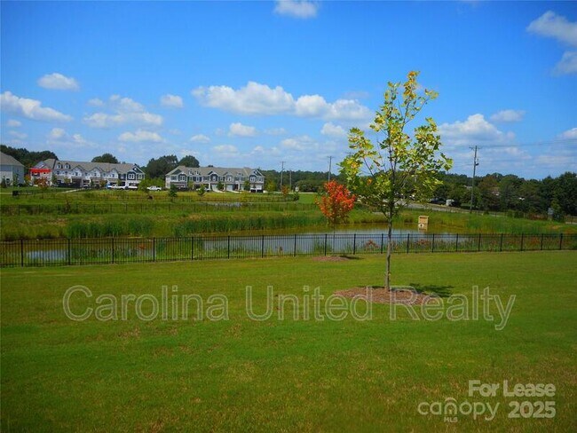 Building Photo - 5224 Maynard Hl Dr