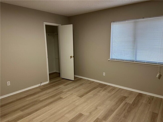 Building Photo - 475 Granite Ridge Pl