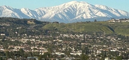 Building Photo - 761 W Country Hills Dr