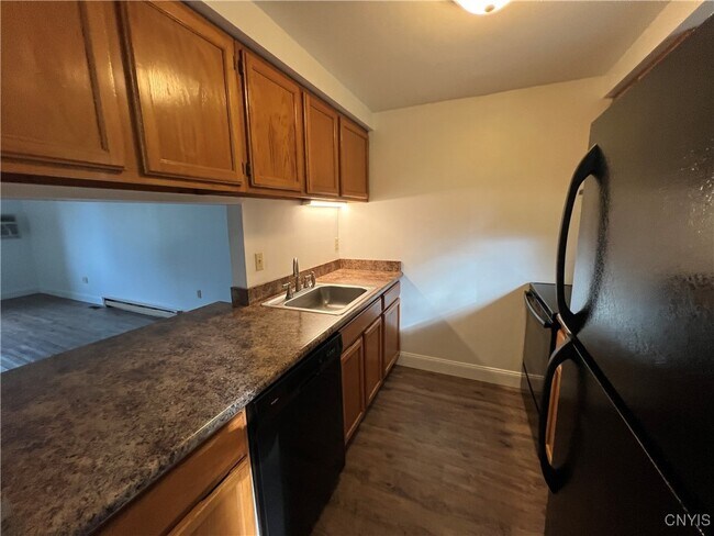 Building Photo - 51 Hillside Ave