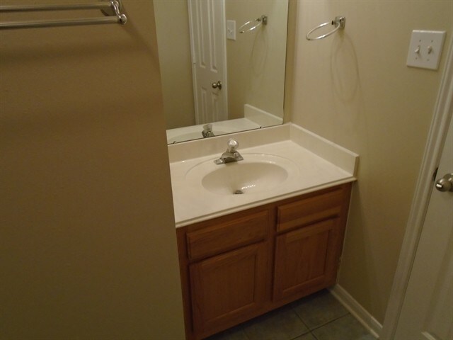 Building Photo - 26887 Castlecliff Ln