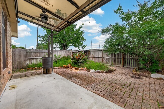 Building Photo - 23734 Indian Hills Way