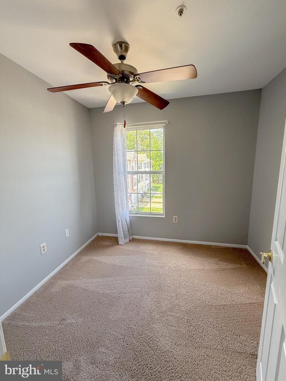 Building Photo - 9424 Sea Breeze Ct