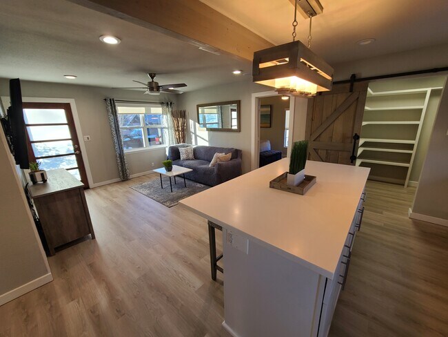 Building Photo - 5805 Blythewood Dr