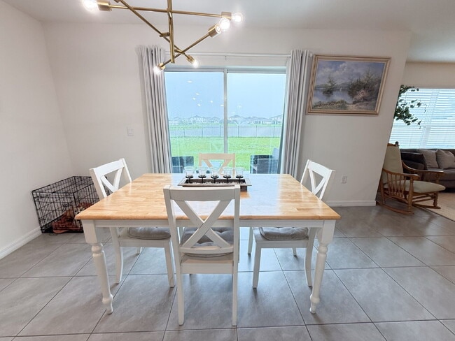 Building Photo - Spacious 4-Bedroom Home with Granite Count...