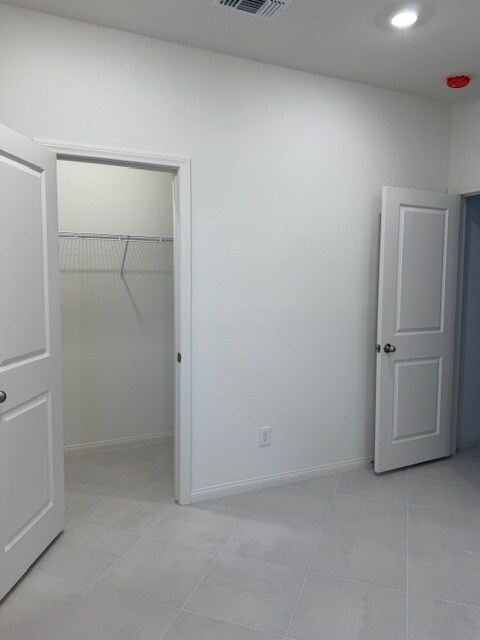 Building Photo - 7122 Parkallen Ave