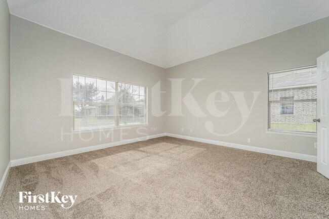 Building Photo - 1215 Jessie Ln