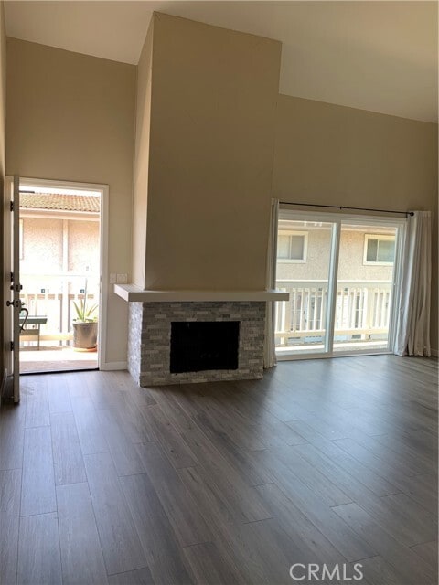 Building Photo - 23821 Hillhurst Dr