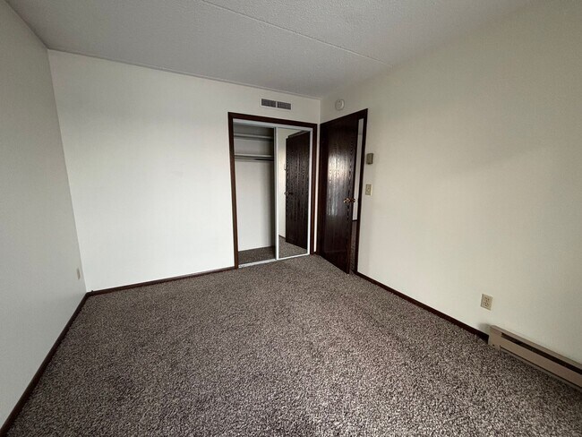 Building Photo - 1110 3rd Ave N