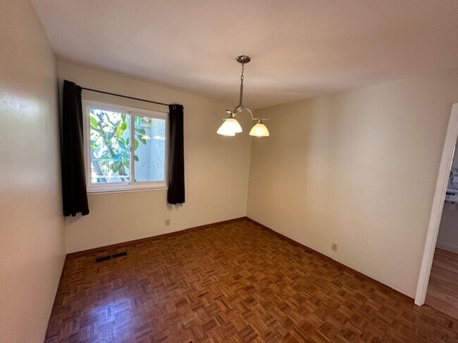 Building Photo - Beautiful Single Level Home in Ponderosa P...