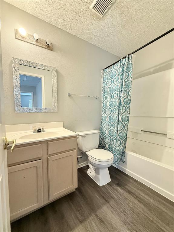 Building Photo - 2734 High Point Dr