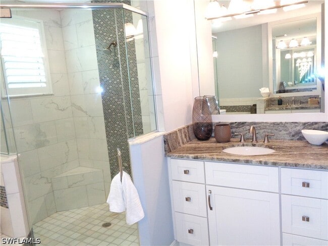 Building Photo - 575 El Camino Real