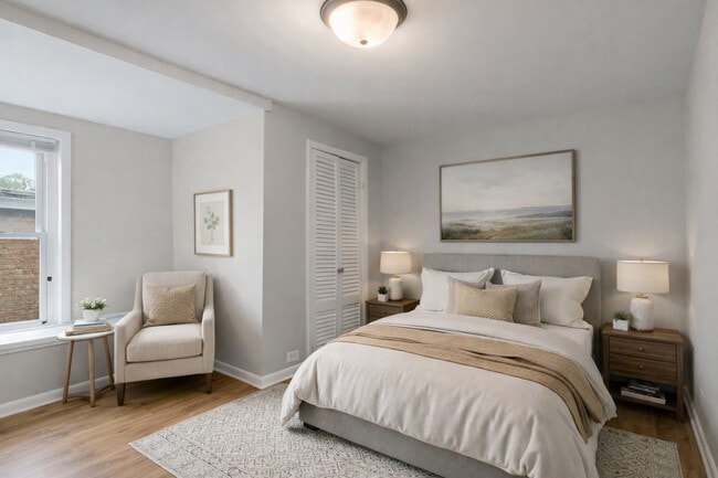 Building Photo - 1342 Circle Ave