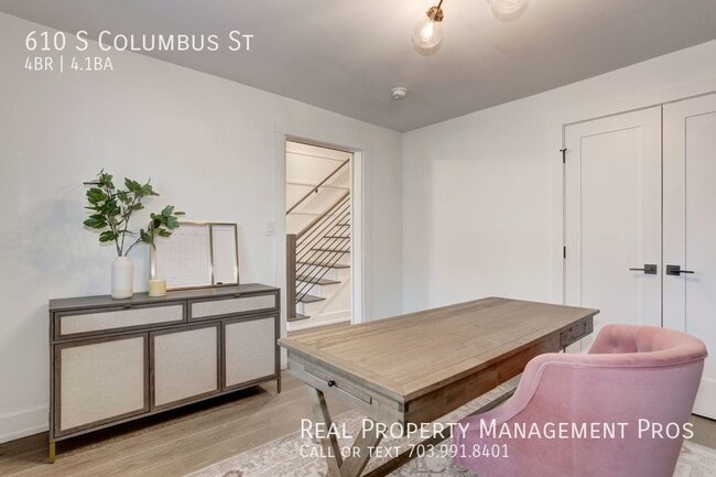 Building Photo - Stunning Corner Townhouse, Old Town Alexan...