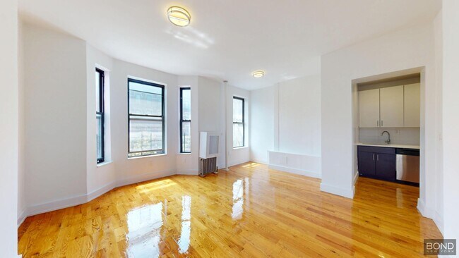 Primary Photo - 17 W 125th St