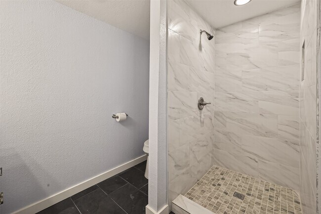 Building Photo - 754 Prosper St