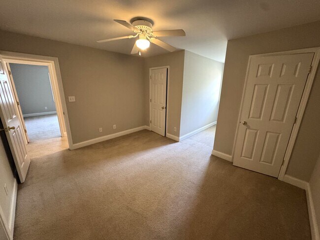 Building Photo - Great 3br House (plus Bonus Room) in East Athens!
