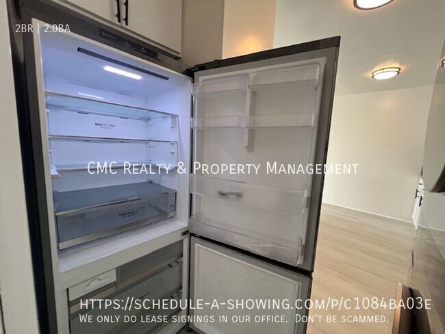 Building Photo - 5400 E The Toledo