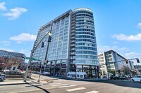 Building Photo - The Civic - 2 bed/2 bath, east facing 16th...