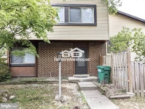 Building Photo - 7538 Woodbine Dr