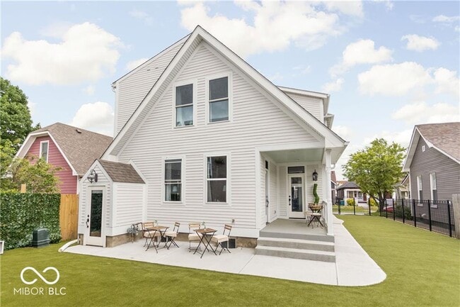 Building Photo - 929 Sanders St