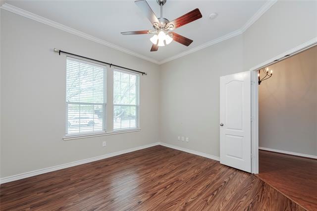 Building Photo - 8626 Davis Dr
