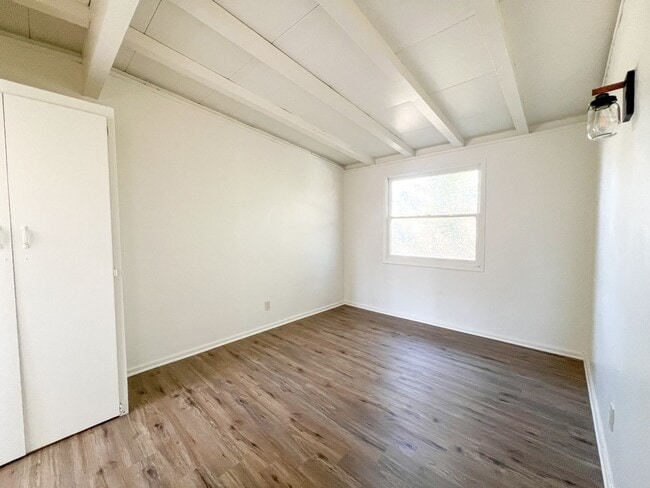 Building Photo - 6067 Abronia Ave