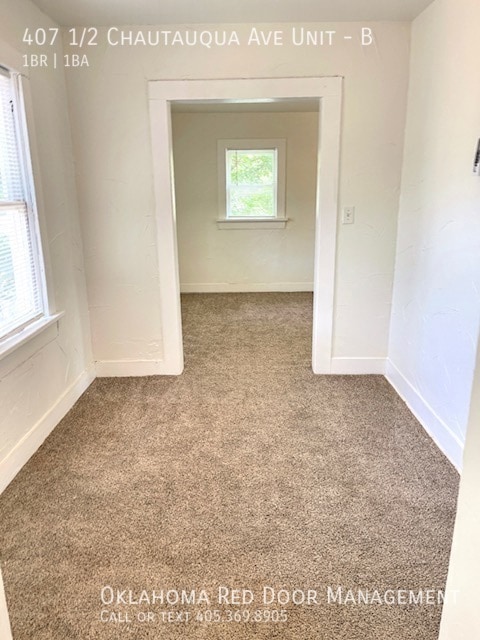 Building Photo - 407 1/2 Chautauqua Ave Unit